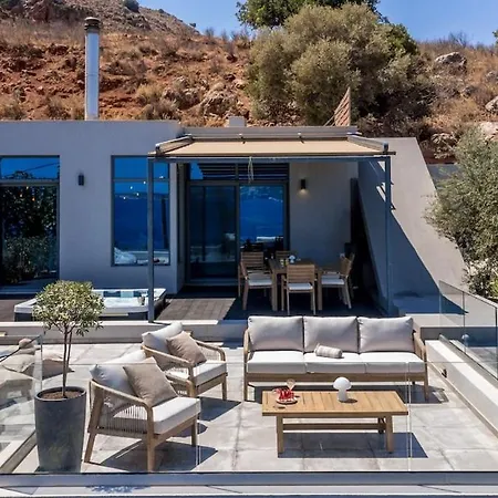 Seaview Serenity - Jacuzzi & Panoramic Views La Canea