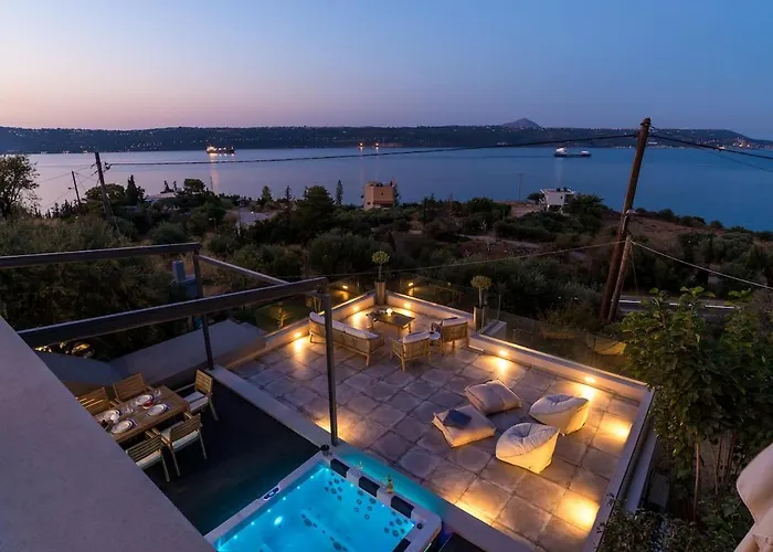 Seaview Serenity - Jacuzzi & Panoramic Views * La Canea