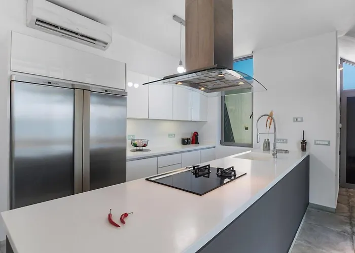 Apartamento Seaview Serenity - Jacuzzi & Panoramic Views