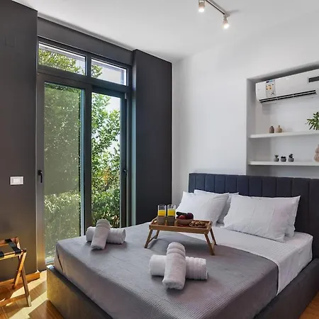 Seaview Serenity - Jacuzzi & Panoramic Views