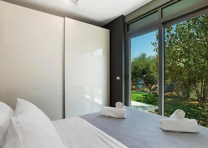 Seaview Serenity - Jacuzzi & Panoramic Views Apartament