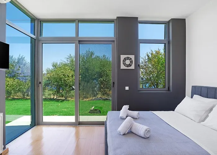 Seaview Serenity - Jacuzzi & Panoramic Views Apartament *