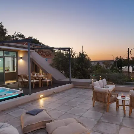 Seaview Serenity - Jacuzzi & Panoramic Views 하니아