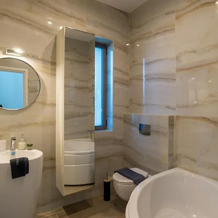 Seaview Serenity - Jacuzzi & Panoramic Views Διαμέρισμα *