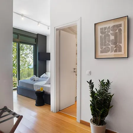 Seaview Serenity - Jacuzzi & Panoramic Views Διαμέρισμα *