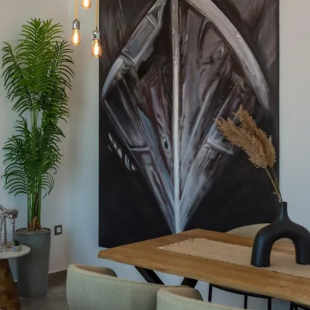 Seaview Serenity - Jacuzzi & Panoramic Views 아파트 하니아