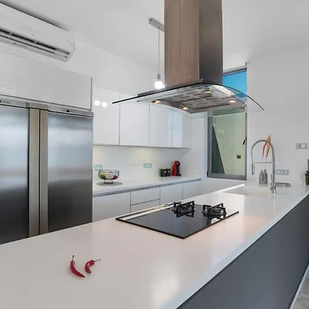 Διαμέρισμα Seaview Serenity - Jacuzzi & Panoramic Views