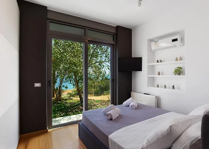 Seaview Serenity - Jacuzzi & Panoramic Views 公寓